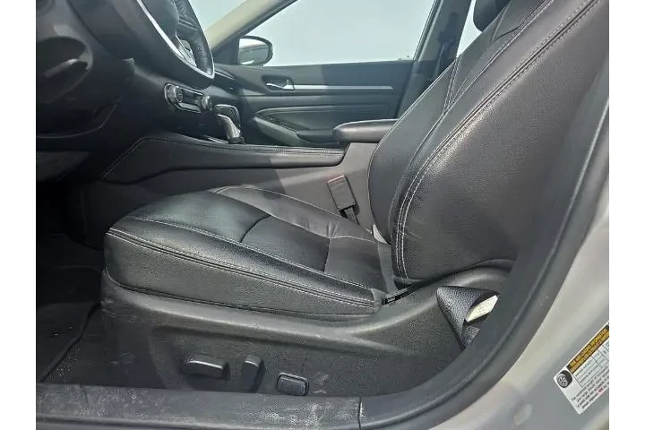 $20677 : Nissan Altima 2023 2.5 SL 4d image 5