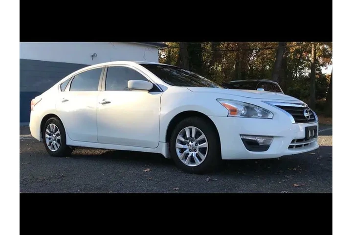 $7900 : 2015 Altima image 1