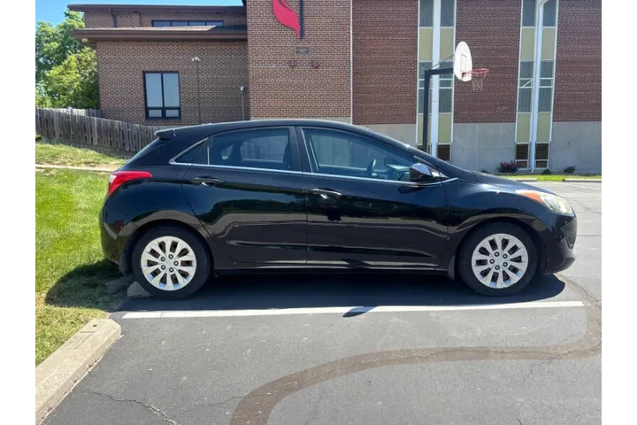 $3999 : 2016 Elantra GT image 8
