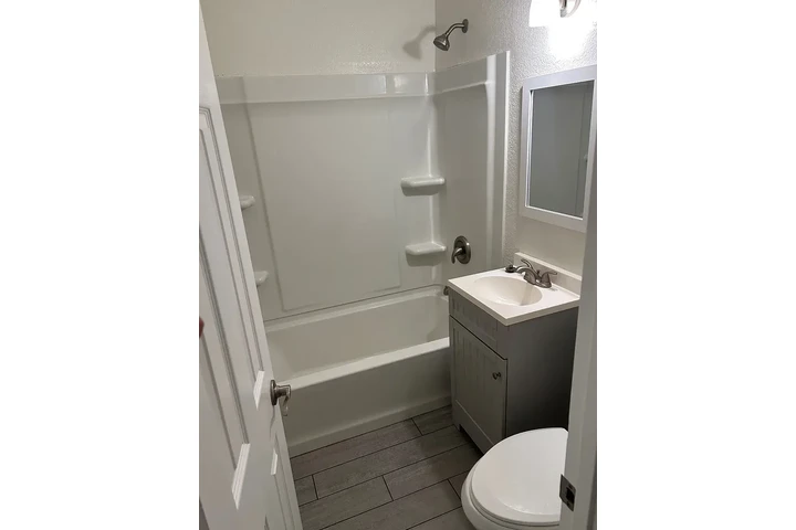 $1275 : Rancho Cucamonga Renta image 2