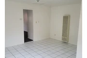 $1150 : Hot 1bd 1ba at Huntington thumbnail