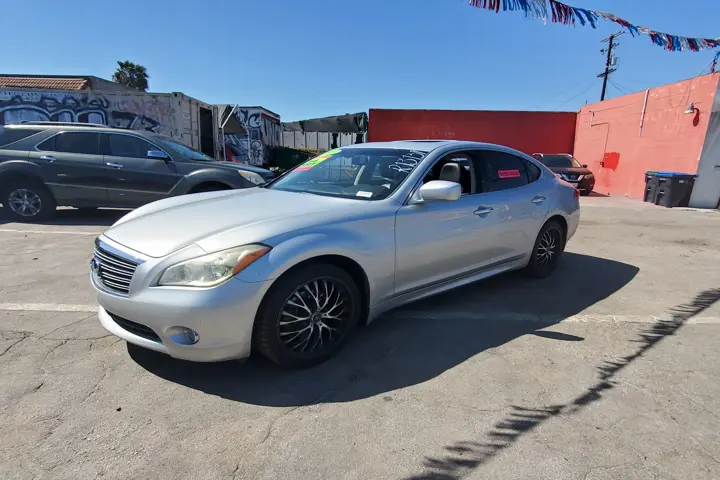 $2000 : Infiniti M37 image 4