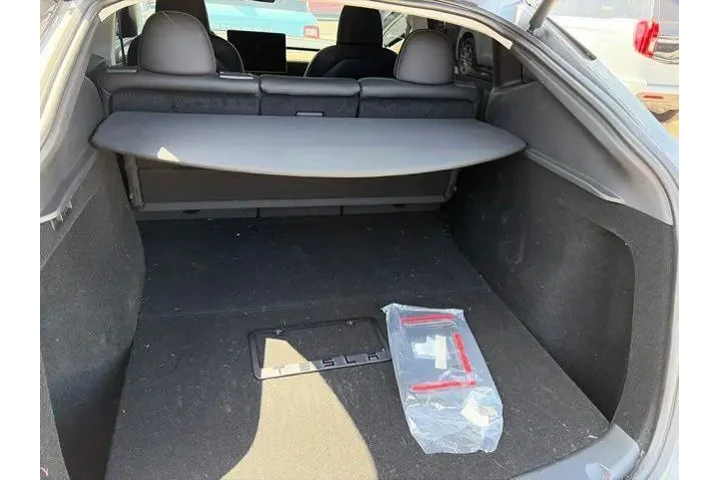 $35976 : Tesla Model Y 2024 AWD Long image 5