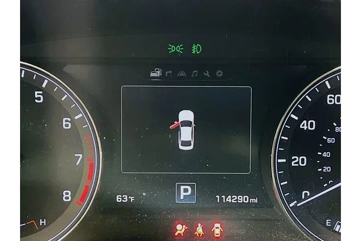 $17975 : Genesis G80 2017 3.8 4dr Sed image 10