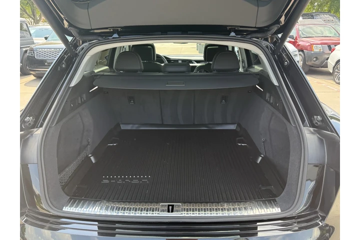$34999 : 2024 Q8 e-tron Premium image 5