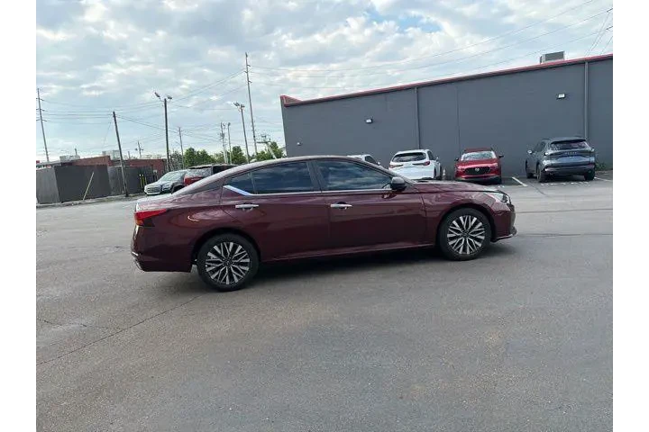 $24980 : Nissan Altima 2025 2.5 SV 4d image 5