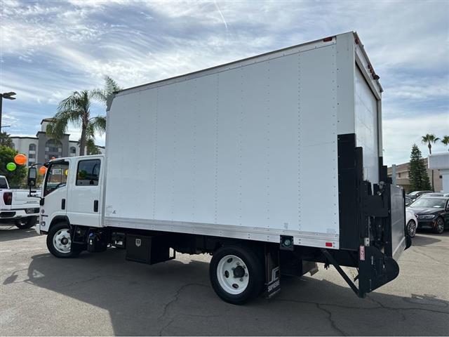 $39977 : 2015 NQR DSL CREW LSD IBT AIR image 4