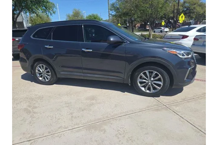 $14634 : Hyundai SANTA FE 2018 SE 4dr image 2