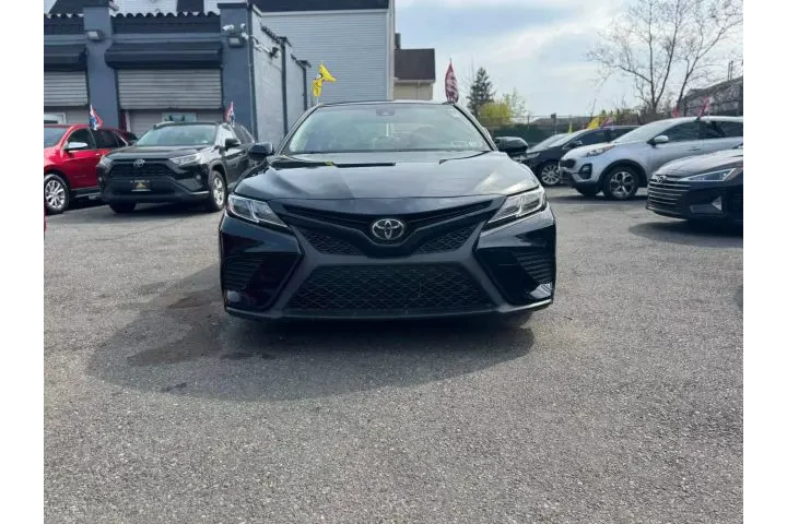 2018 TOYOTA CAMRY2018 TOYOTA image 3