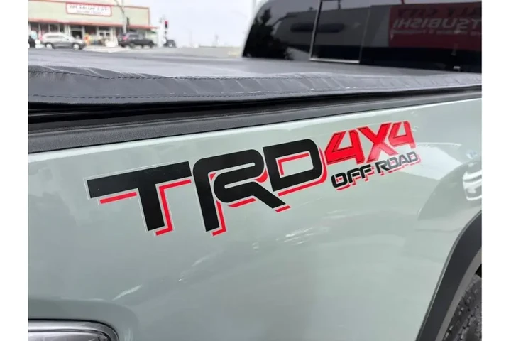 $39988 : Toyota Tacoma 2023 4x4 TRD P image 8