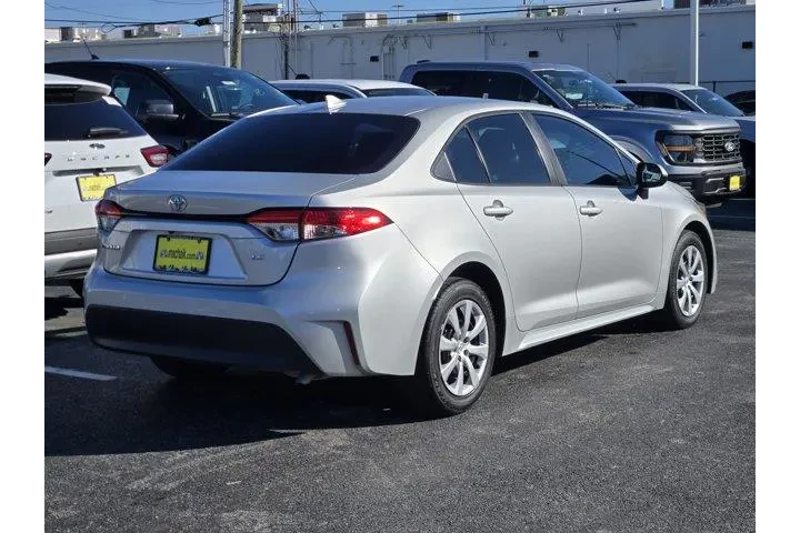 $19891 : Toyota Corolla 2023 LE 4dr S image 5