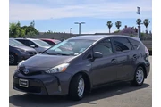 $15588 : Toyota Prius v 2015 Two 4dr thumbnail