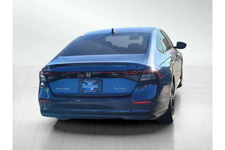 $27815 : Honda Accord 2025 SE 4dr Sed image 6