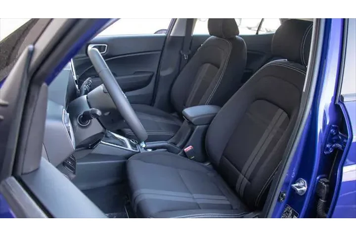 $20999 : Hyundai VENUE 2025 SEL 4dr C image 8