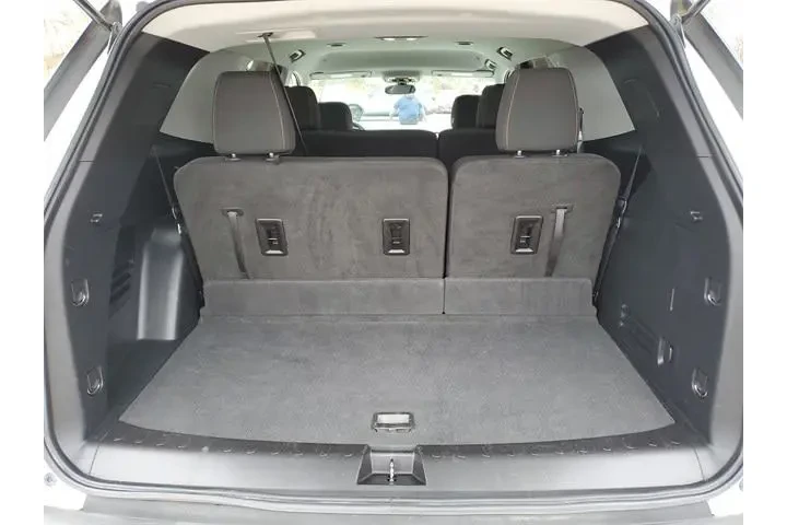 $13761 : Chevrolet Traverse 2020 LS 4 image 9