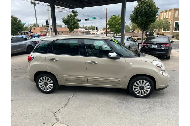 2015 500L Lounge image 4
