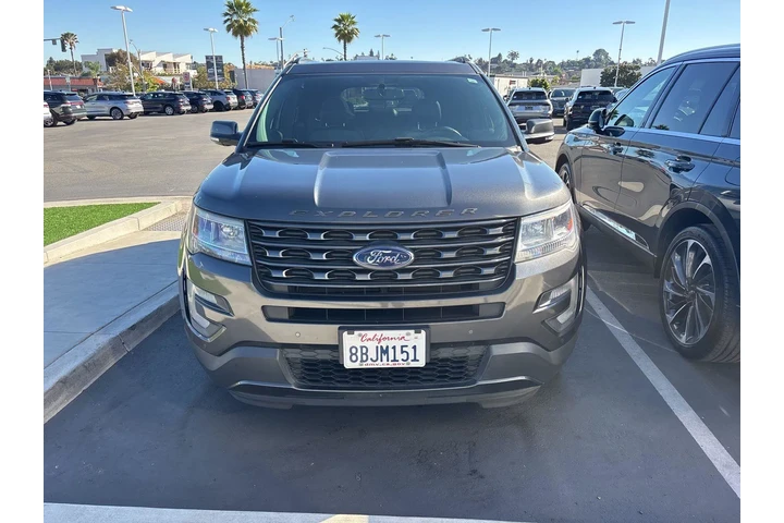 $16900 : Ford Explorer 2017 XLT 4dr S image 1