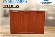 CREDENZA EN MELAMINA 3 PUERTAS en Quito