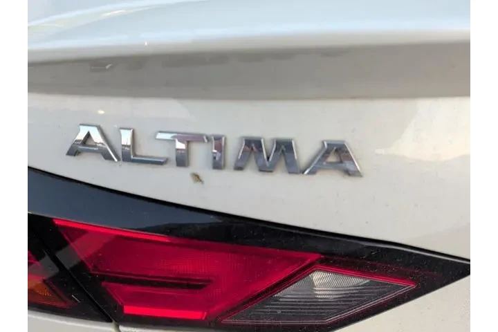 $16792 : Nissan Altima 2021 2.5 SR 4d image 10