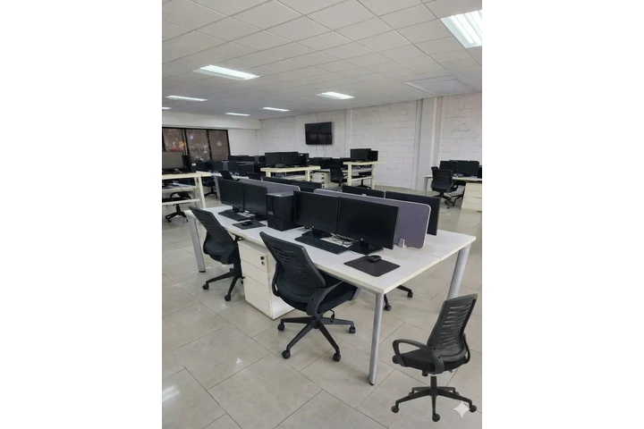 Mobiliario Call Center image 1