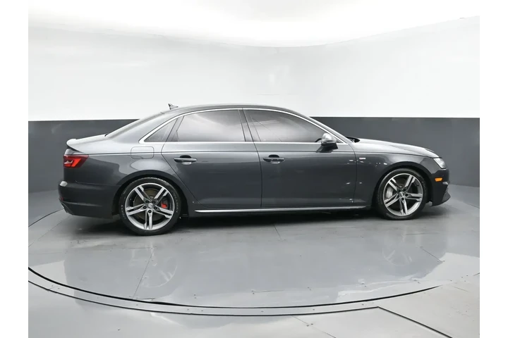 $15926 : Audi A4 2018 AWD 2.0T quattr image 3