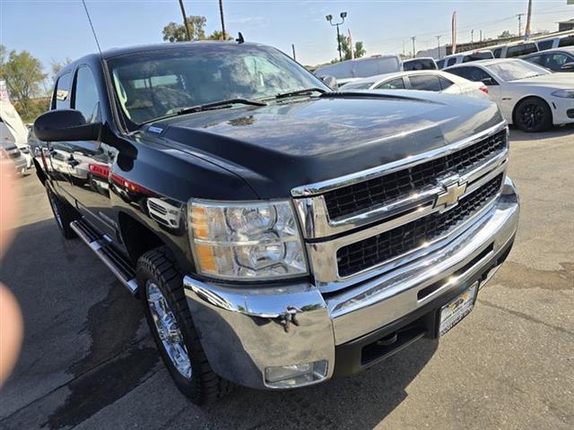 $22999 : 2007 Silverado 2500HD image 7