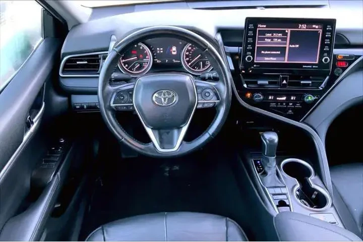 $26345 : Toyota Camry 2024 XLE 4dr Se image 6