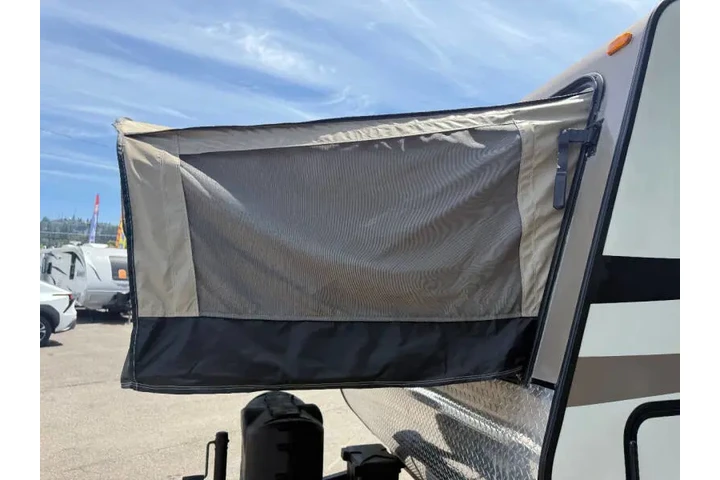$13900 : 2015 Starcraft Marine Travel image 7