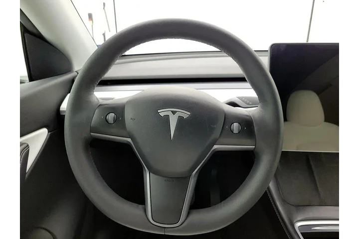 $28998 : Tesla Model Y 2021 AWD Long image 10
