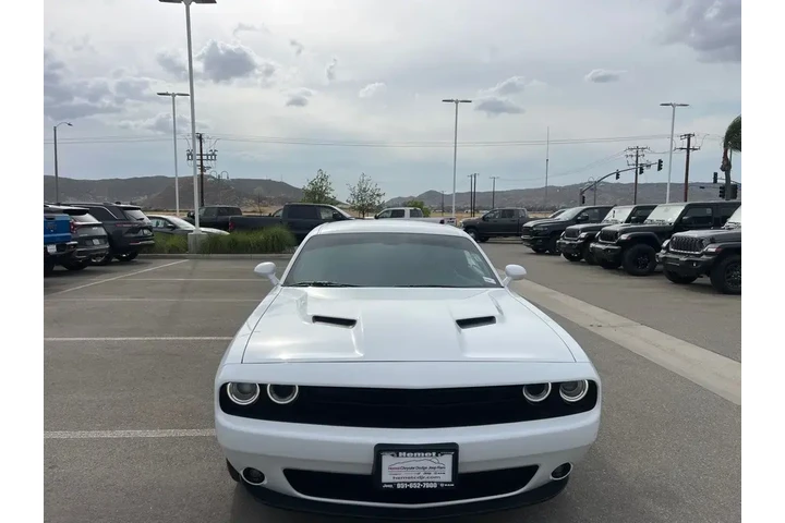 $28934 : Dodge Challenger 2023 SXT 2d image 3