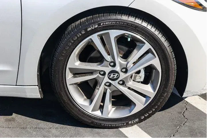 $13998 : Hyundai ELANTRA 2017 Limited image 9