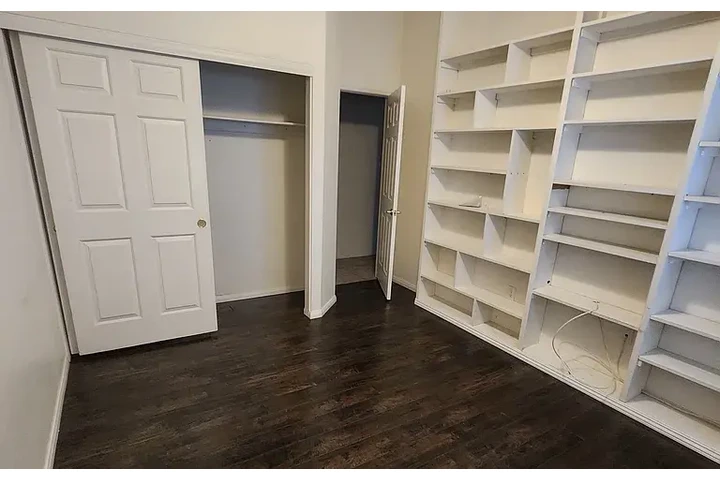 $1750 : HOME AVAILABLE IN LAS VEGAS image 4