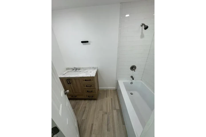 $1500 : Pico Rivera 🏠 image 6