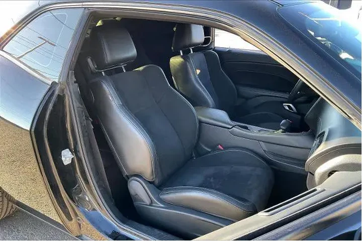 $37350 : Dodge Challenger 2023 R/T 2d image 8