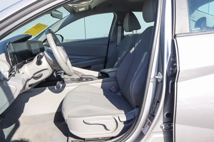 $17988 : 2024 Elantra SEL IVT image 7