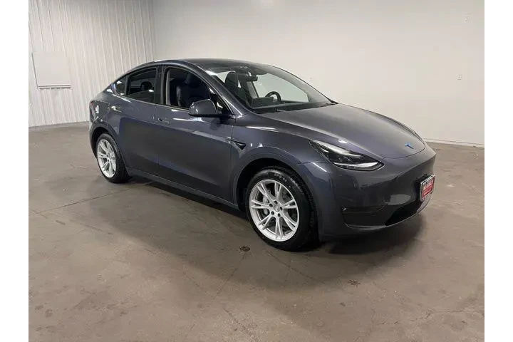 $28870 : Tesla Model Y 2023 4dr Cross image 1