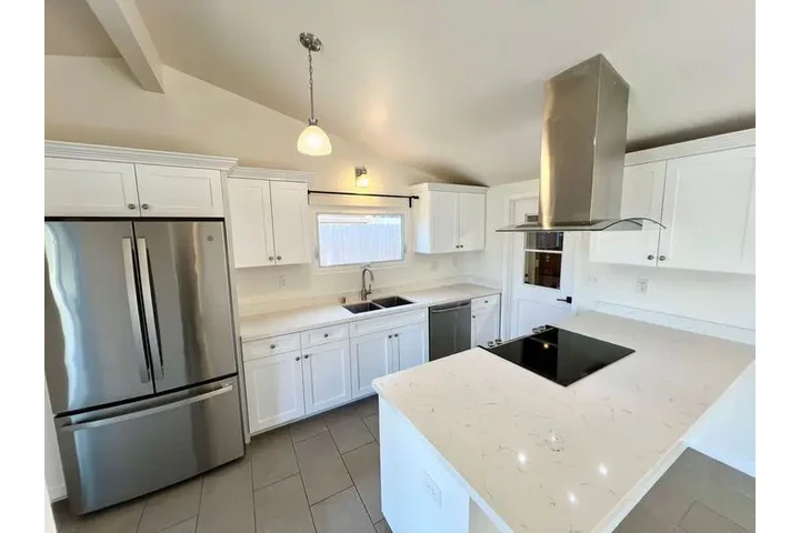 $1700 : Casa de 3 dormitorios y 2 baño image 3