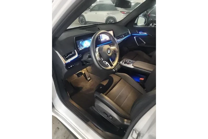 $39900 : BMW X1 2025 AWD xDrive28i 4d image 6