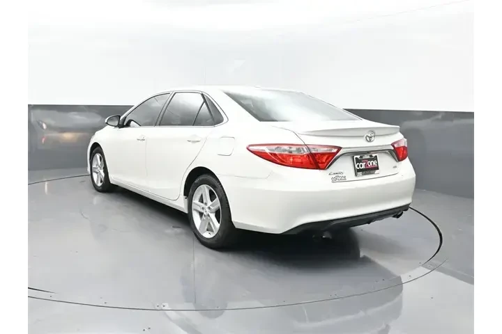 $11406 : Toyota Camry 2015 SE 4dr Sed image 3