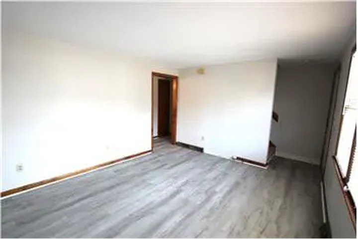 $2600 : Rental property with 2 bedro image 9