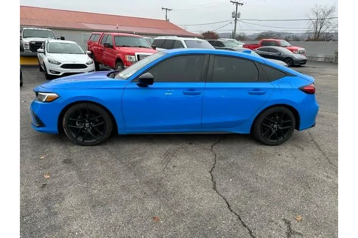 Honda Civic 2024 Sport 4dr H image 3