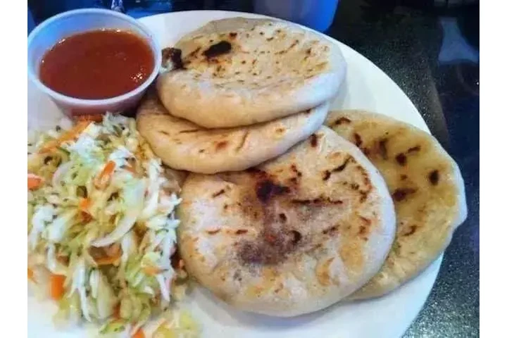 PUPUSAS ILIMITADAS MAIZ ARROZ image 1