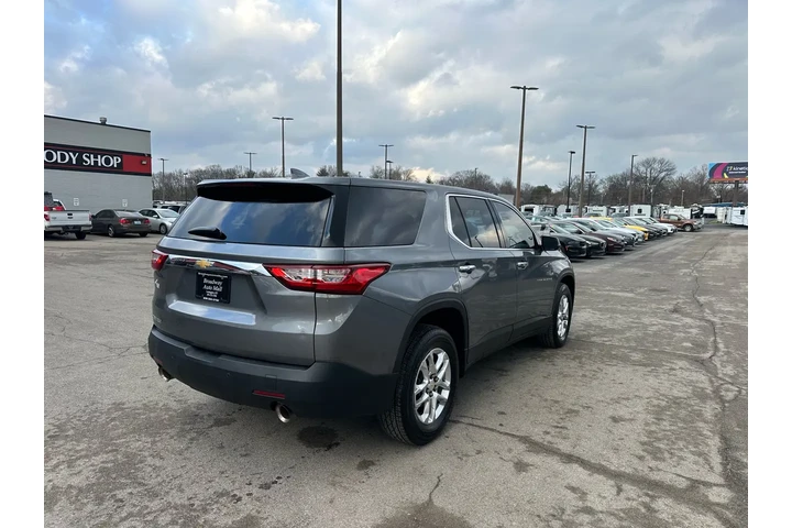 $11980 : 2019 Traverse FWD 4dr LS w/1LS image 2