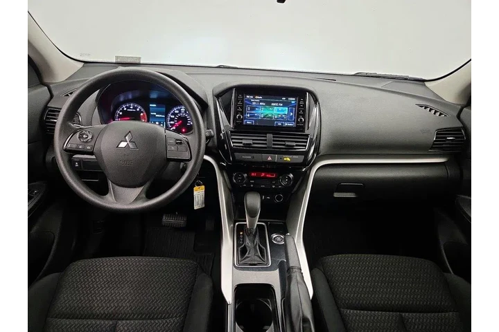 $20998 : Mitsubishi Eclipse Cross 202 image 9