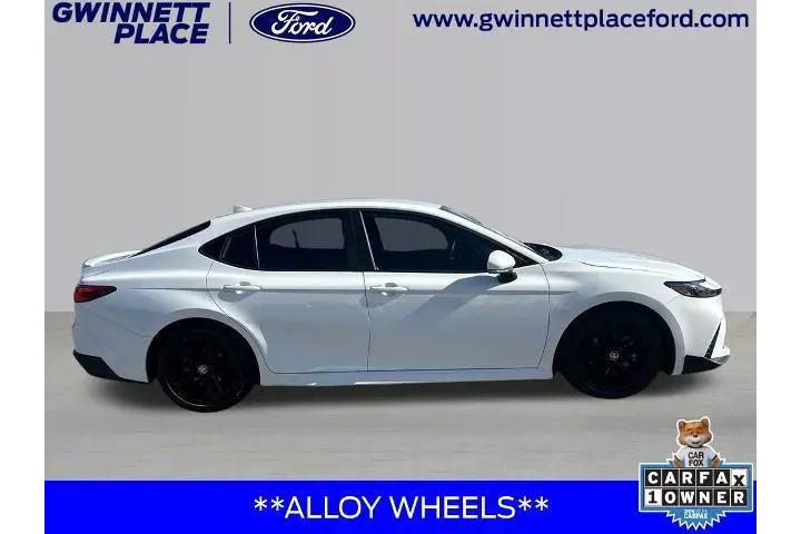 $28499 : Toyota Camry 2025 SE 4dr Sed image 4