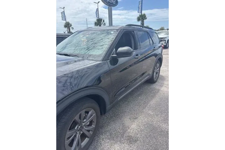 $34374 : Ford Explorer 2023 XLT 4dr S image 4