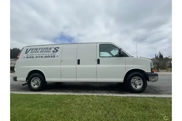 🚗✨ VENTURA’S AUTO DETAIL ✨🚗 image 1