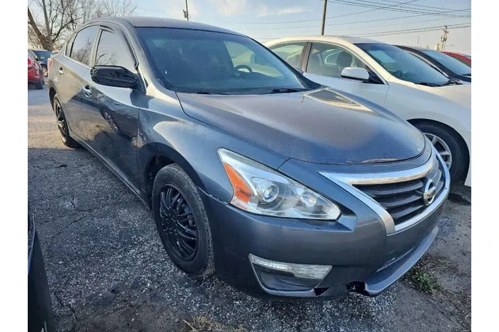 $6000 : 2013 Altima 2.5 S image 5