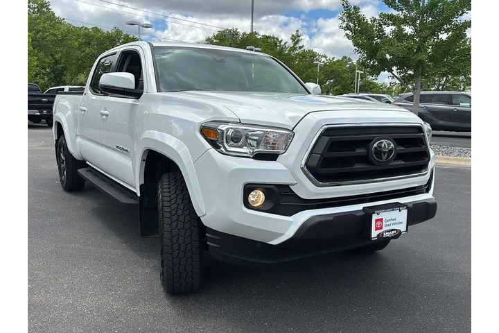 $37901 : Gold Certified 2023 Tacoma SR image 7
