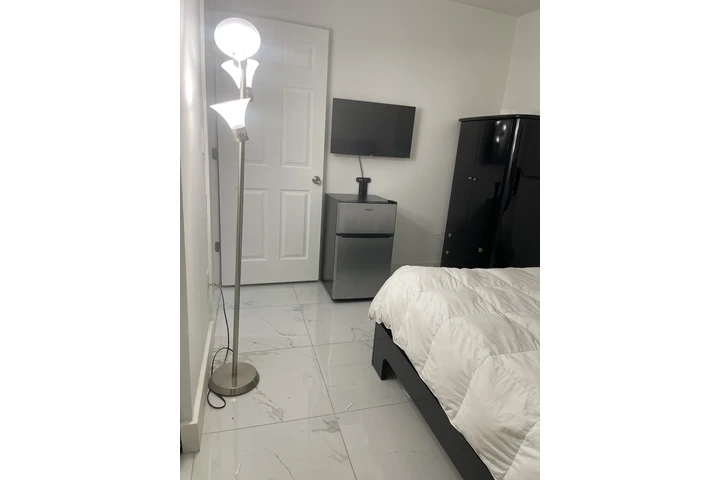 $750 : Renta cuarto image 3